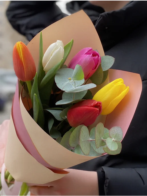 ROZA4U Букет живых цветов из 5 разноцветных тюльпанов, вариант, фото 2