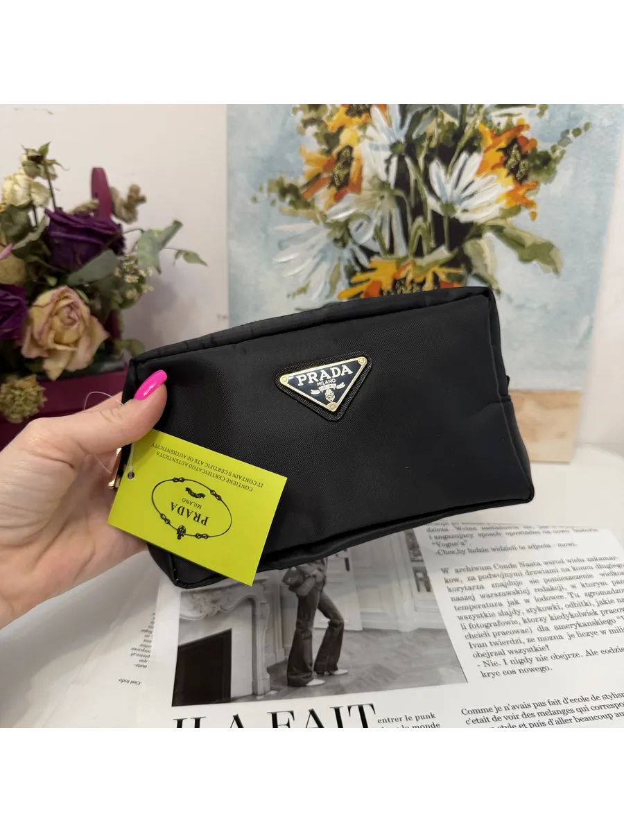 Косметичка нейлоновая Prada