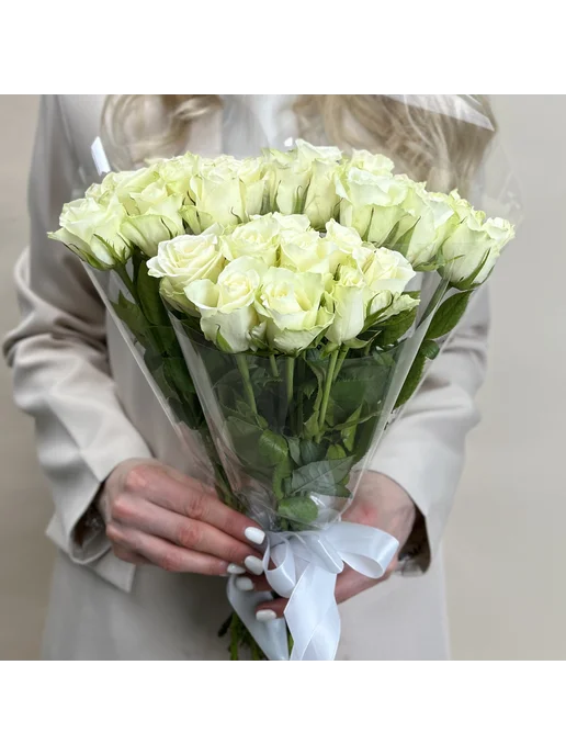 ROZA4U Букет живых цветов из 9 белых роз 60 см, 5 шт